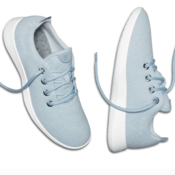 Allbirds Women's blue frost wool runner sneaker. - Picture 1 of 6